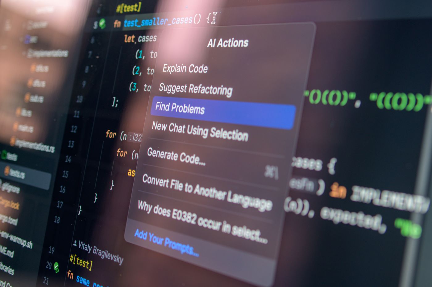 Editor de código com um menu de ações de inteligência artificial aberto sobre o código.
